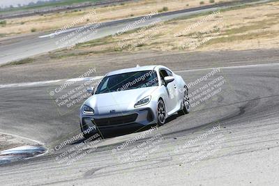 media/Sep-14-2024-Speed Ventures (Sat) [[a2bf28f496]]/Yellow Group/Session 3 (Offramp)/